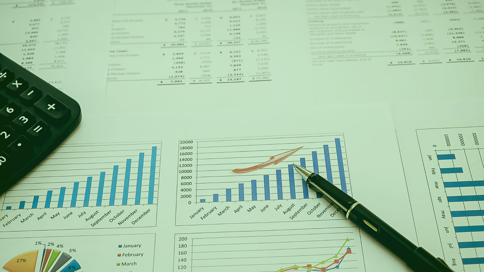 Azioni tecnologiche da comprare schema della dipendenza da hyperscaler piattaforme e infrastruttura