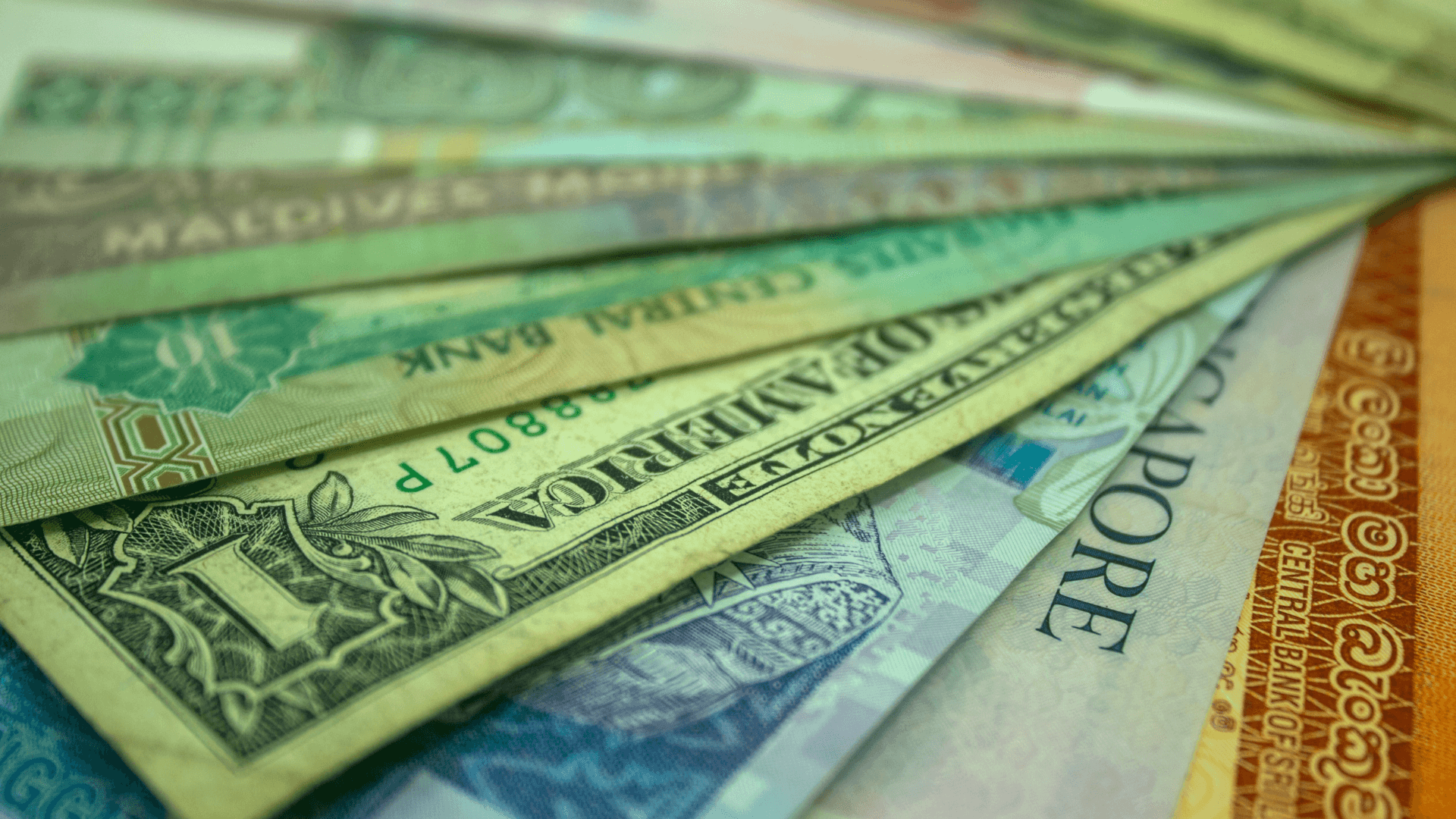en que invertir en paraguay considerando el riesgo cambiario entre el guarani y el dolar al invertir en mercados internacionales